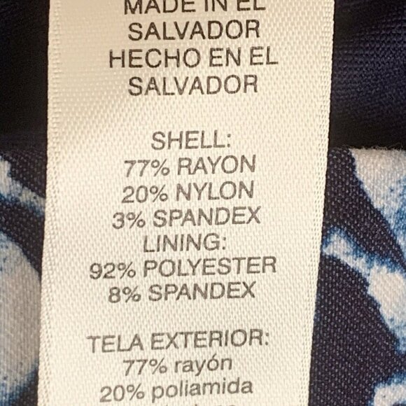 Chico’s Perfect Stretch Skort Womens Small Pull On Blue Seahorse Print Pockets - Picture 5 of 10